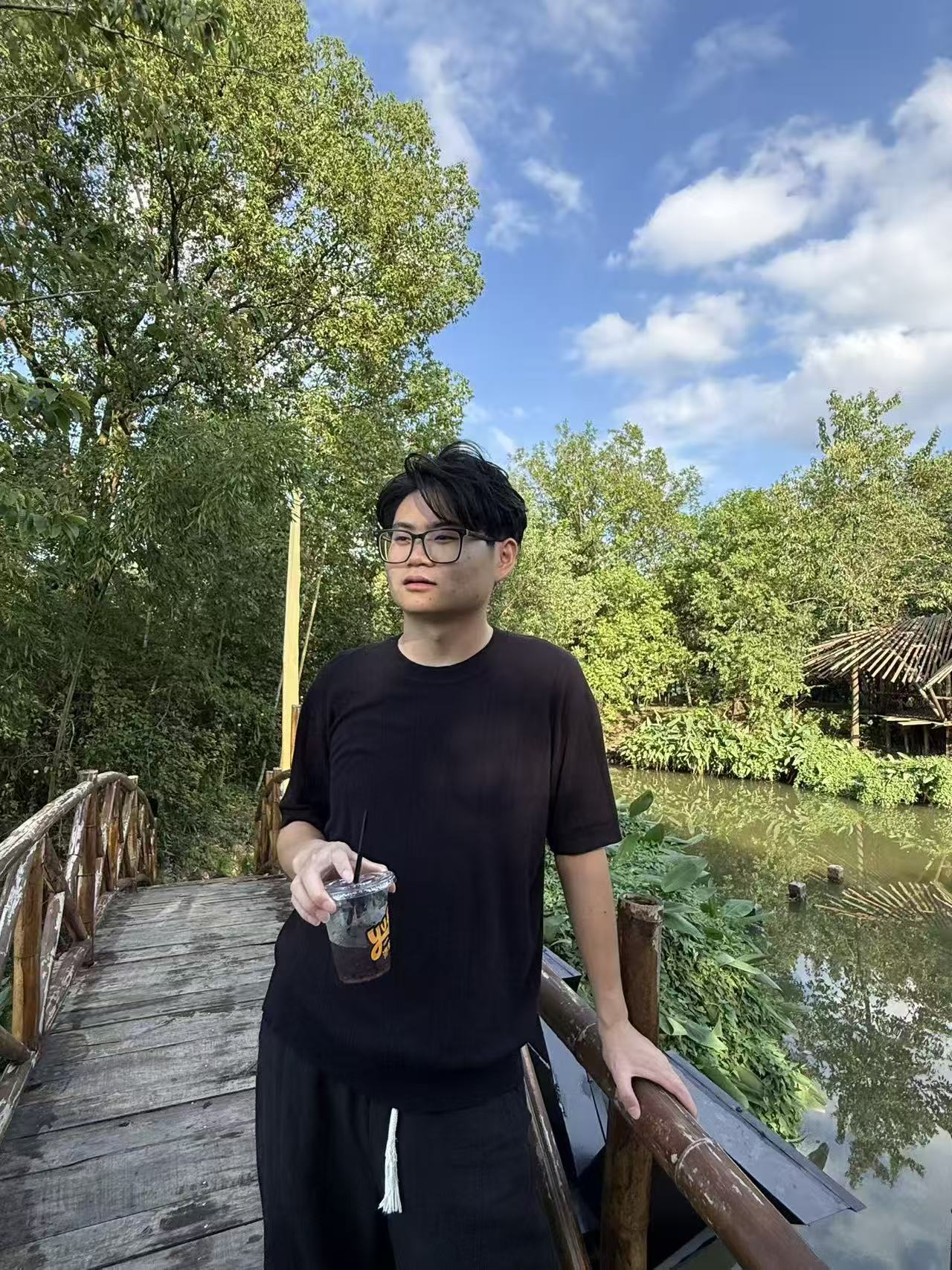 杨楷亮封面图